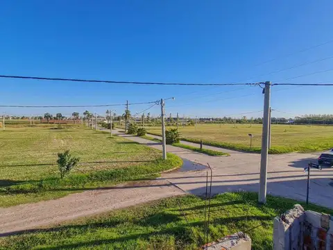 VENTA TERRENO EN EL MOLINO ROLDAN CON CONSTRUCCION AVANZADA