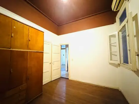 Alquiler PH de 3 amb + dep con patio -Sin expensas