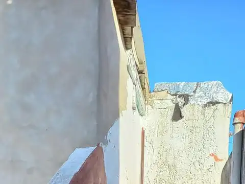 Casa 9 ambientes con 5 baños