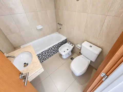Departamento en Alquiler con 1 cocheras