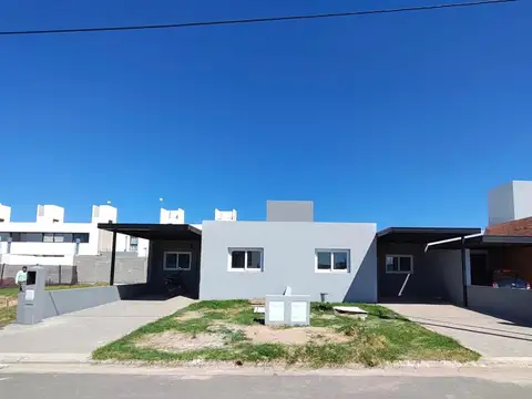 Venta casa 2 dormitorios Quebrada de Manantiales