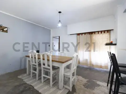 Casa en Venta en Adrogue, USD 195.000
