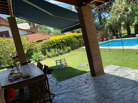 Náutico Escobar C.C.