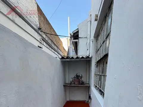 Depto Tipo Casa en Alquiler de 1 dormitorio