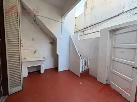 Depto Tipo Casa en Alquiler de 2 ambientes