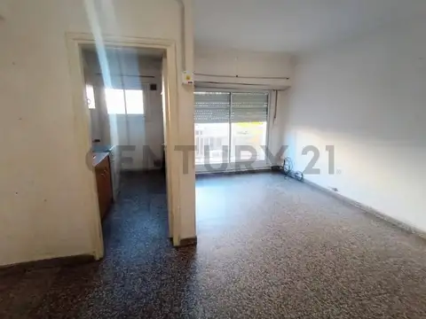 Rawson 2100, Piso 1