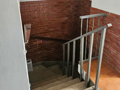 Dúplex 4 ambientes con garaje - Monte Grande