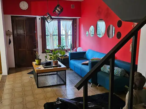 Dúplex 4 ambientes con garaje - Monte Grande