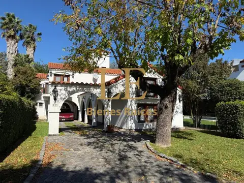 Venta Casa en Aranjuez Country Club APTO CREDITO