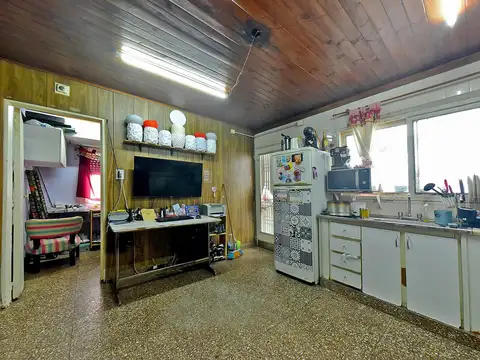 Casa 4 ambientes con 1 baño