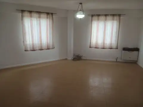 DEPARTAMENTO TRES DORMITORIOS BARRIO LU4 