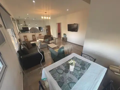 Casa 4 ambientes con 1 baño