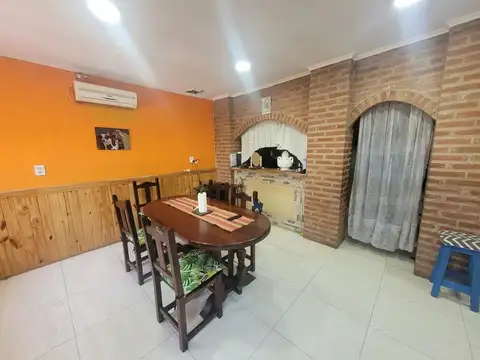 VENTA EN BLOCK, DOS CASAS EN LANUS OESTE 