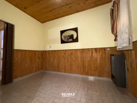 Casa 4 ambientes con 1 baño