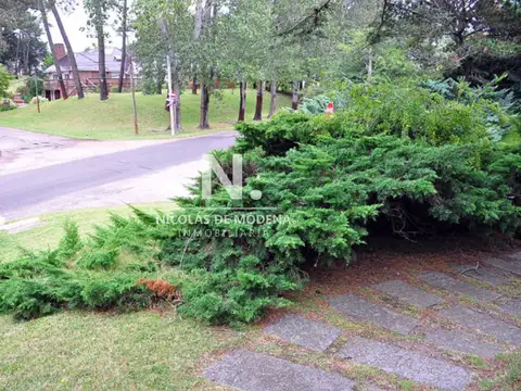 Vende Casa en Lugano de 4 dormitorios en Punta del Este