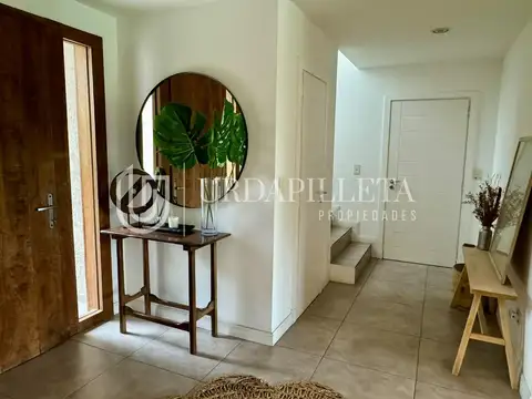 Casa 6 ambientes con 4 baños