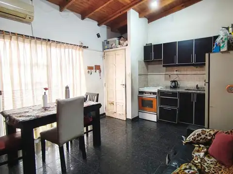 Depto Tipo Casa en Venta de 5 ambientes