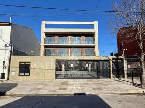 Cangallo 100, Piso 1