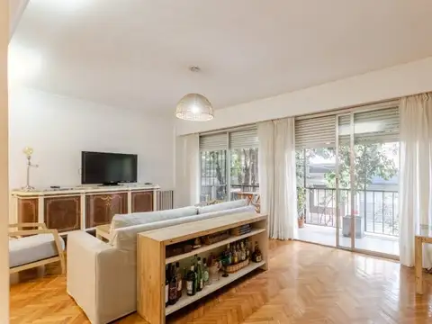 Venta. Departamento 4 ambientes con dependencia. Belgrano.