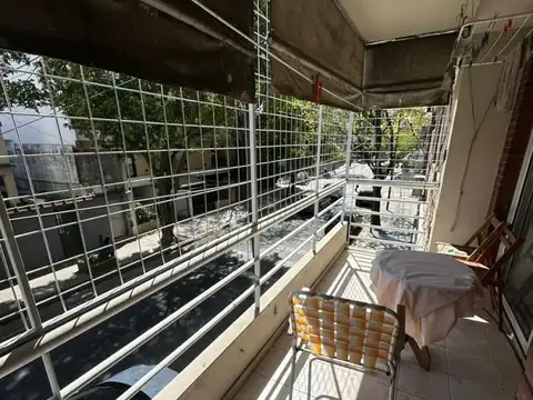 Venta de Departamento 4 Ambientes con Cochera y Balcon al frente en Caballito, Capital Federal- APTO CREDITO
