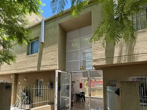Departamento en venta sobre Ana Maria Janer 1067