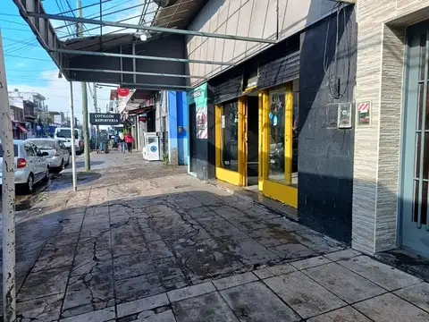 Av. Presidente Juan Domingo Perón 9600