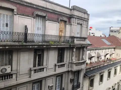 Departamento en Alquiler en Monserrat, $ 500.000