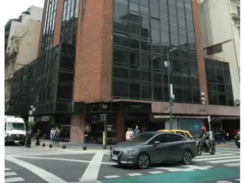 SAN NICOLAS,COCHERA FIJA CUBIERTA  OPORTUNIDAD DE INVERSION, 12,50 METROS, EXCELENTE UBICACION,...