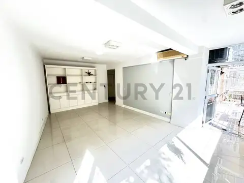 Cabello 3200, Piso 1