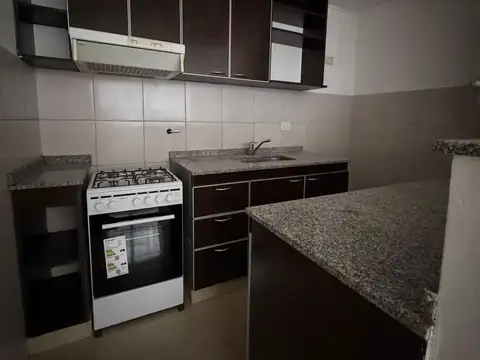 BV ILIA 336 100, Piso I