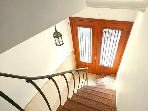 Alvarado 2500, Piso 1°