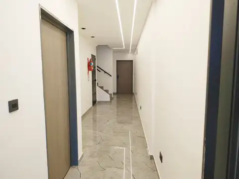 Moliere 800, Piso 1