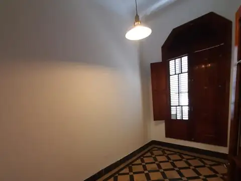 Casa 7 ambientes con 4 baños