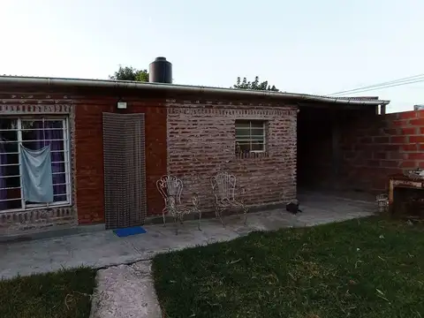 Casa 3 ambientes con 1 baño