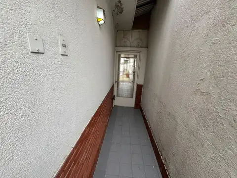 Depto Tipo Casa en Alquiler de 4 ambientes