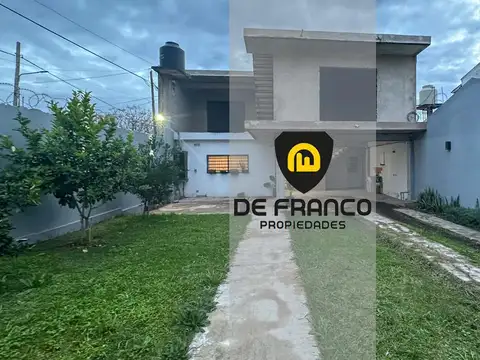 VENTA CASA 2 AMBIENTES CON CONSTRUCCION EN PLANTA ALTA - TRUJUI- MORENO