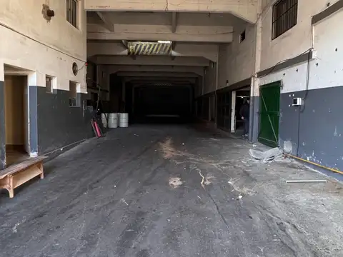 Venta Galpón Zona Industrial Avellaneda 3550 M2