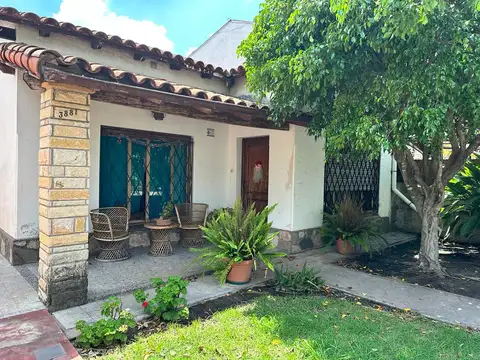Casa en venta en Castelar Sur APTA CREDITO
