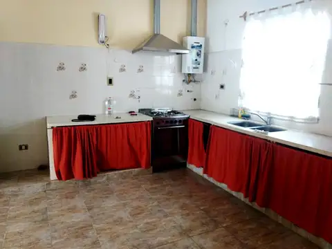 Departamento en Alquiler en La Silleta, $ 550.000