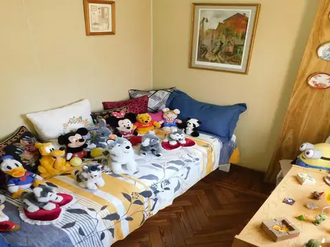 Casa 5 ambientes con 4 baños