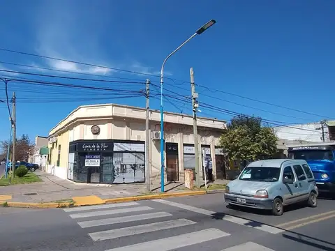 Local en Esc.-Centro