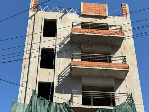 Depto 3 amb a estrenar, c/coch, Lanus este