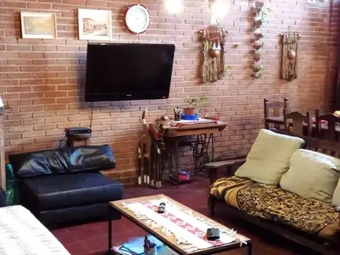 Casa en Venta en Castelar, USD 220.000