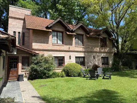 Casa en alquiler temporal en mini barrio cerrado en Don Torcuato