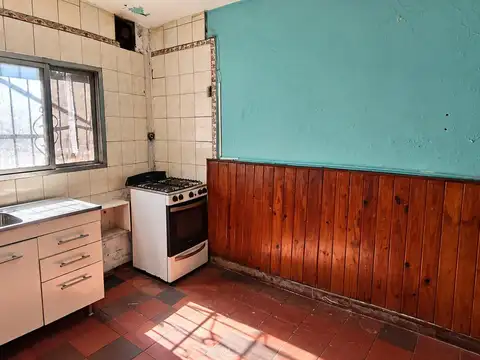 Casa 3 ambientes con 1 baño
