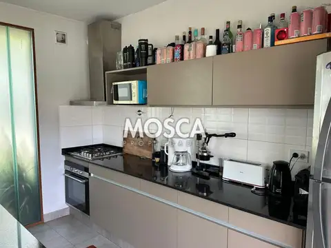 Casa en BARRIO CERRADO LA CESARINA