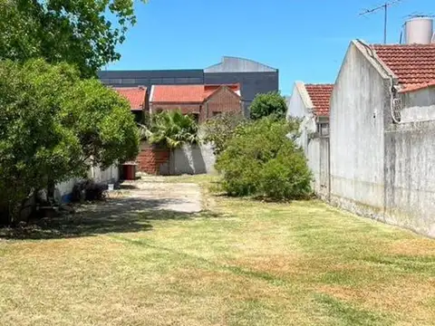 Terreno en Venta en Parque Luro, USD 114.000
