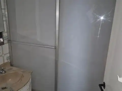 Depto Tipo Casa en Venta en Ramos Mejía, USD 105.000