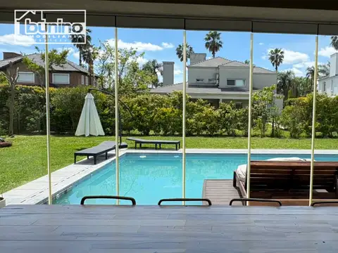 Avenida Fuerza Aerea 3000