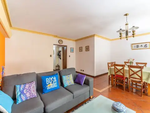 VENTA 4 AMB c/ DEPEN ALMAGRO  balcón y PATIO